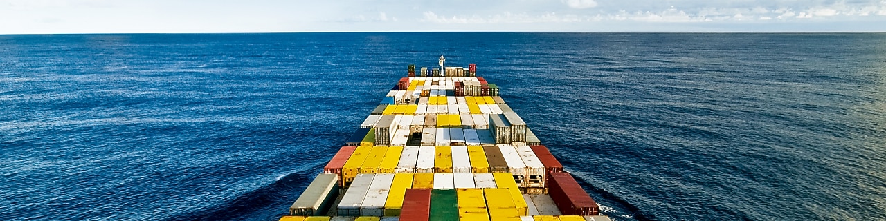 Containers en el mar