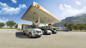 Van cargando combustible usando Shell Card Empresa