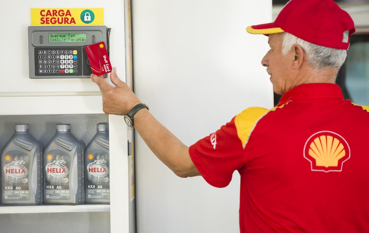 Atendedor usando el servicio de Carga Segura
