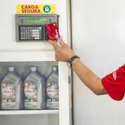 Atendedor usando el servicio de Carga Segura