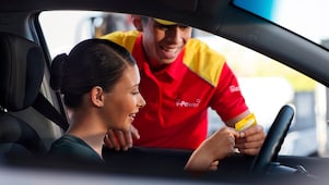 Conductores, clientes fieles, usuarios de la aplicación de Shell